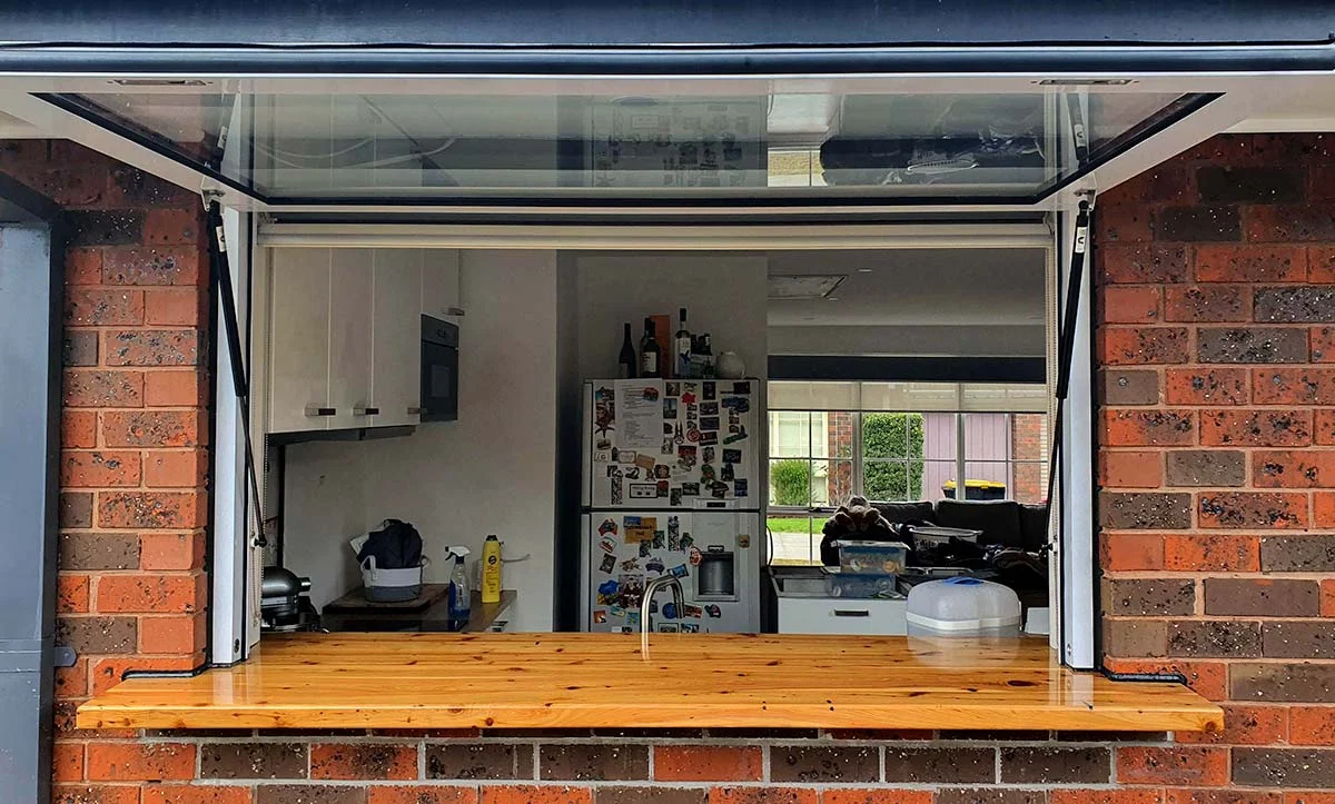 Innovative Functionality: Exploring Gas Strut Windows